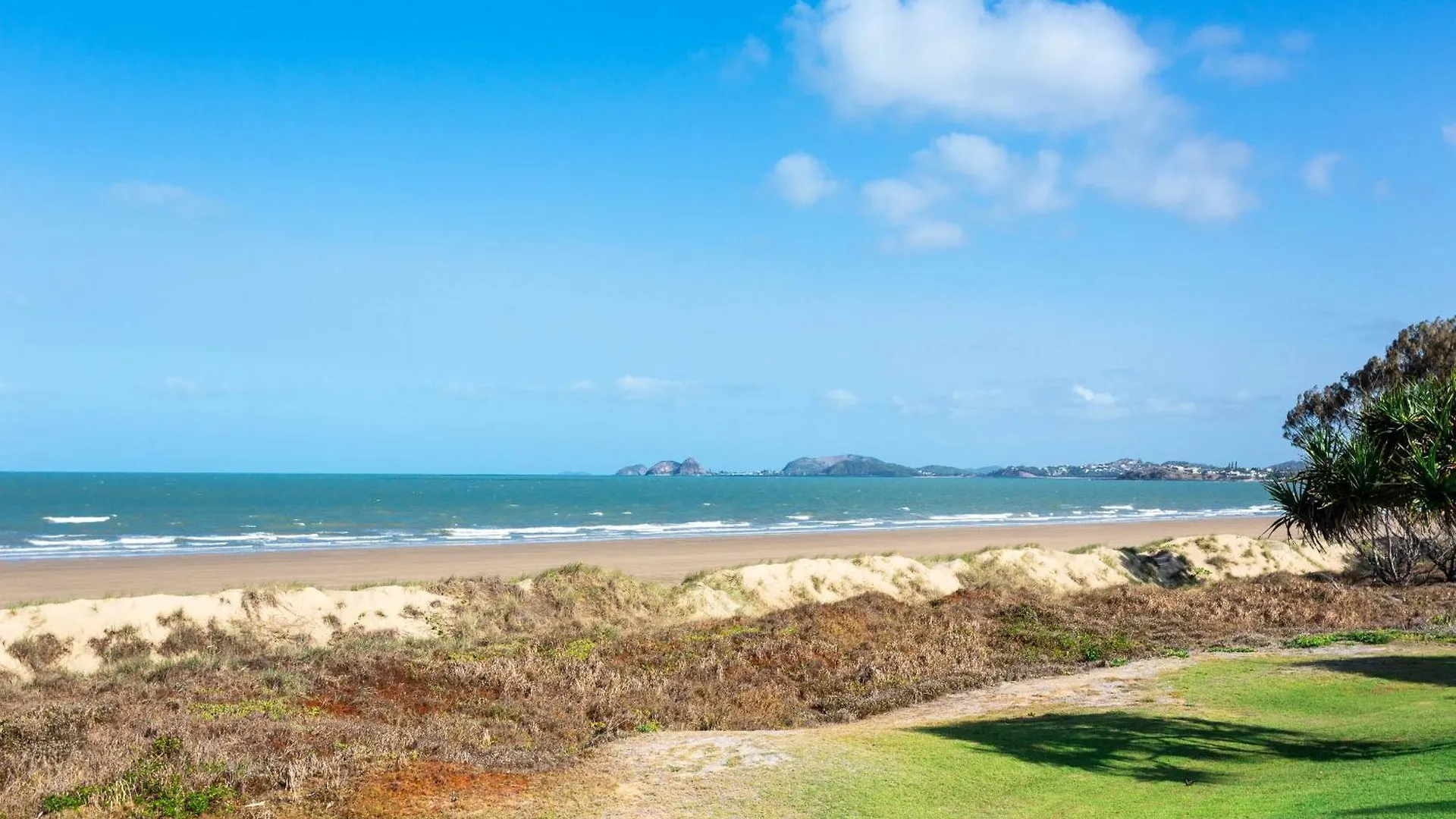 Driftwood On The Beach Yeppoon Lägenhetshotell